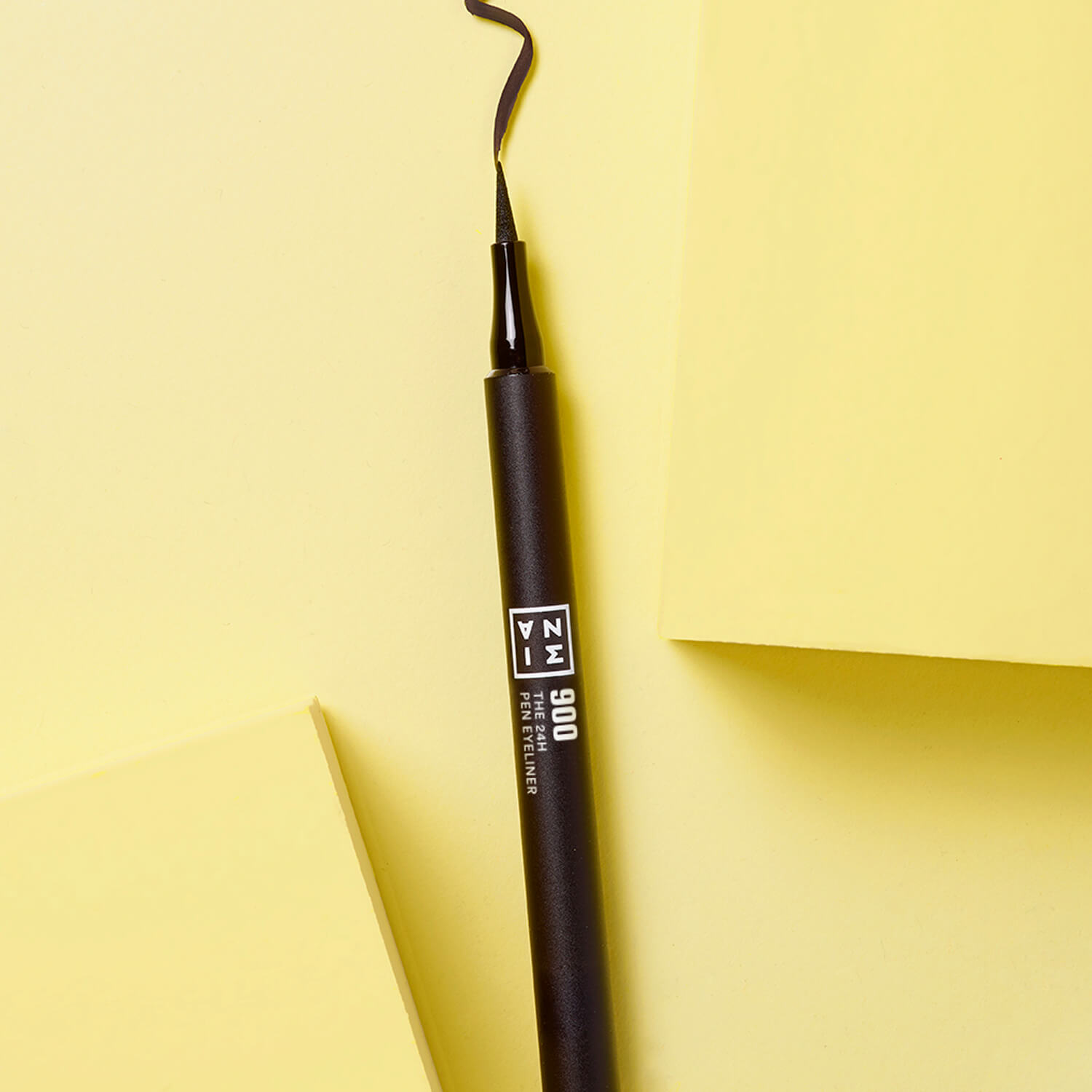 The 24H Pen Eyeliner (Delineador)